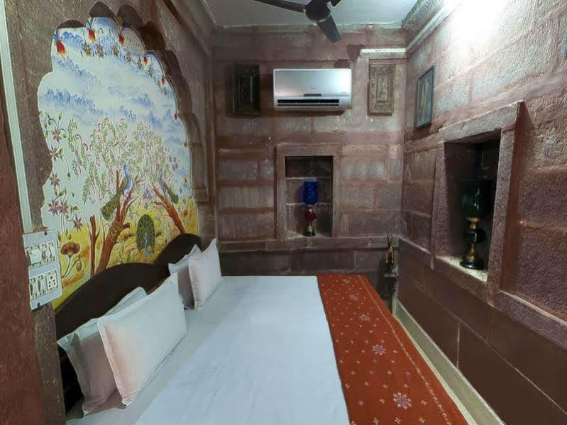 เการี เฮอริเทจ ฮาเวลี โฮเต็ล Hotel จ๊อดปูร์ ภายนอก รูปภาพ
